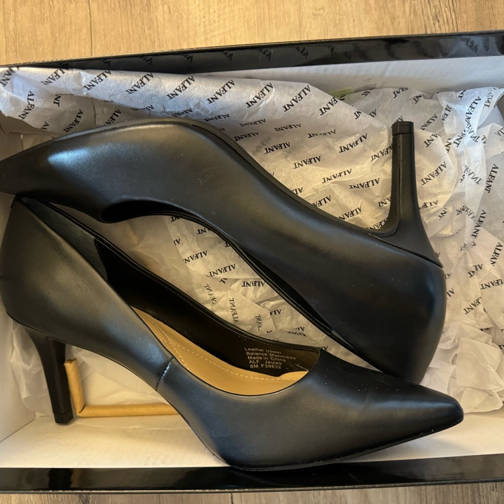 New: Pump shoes